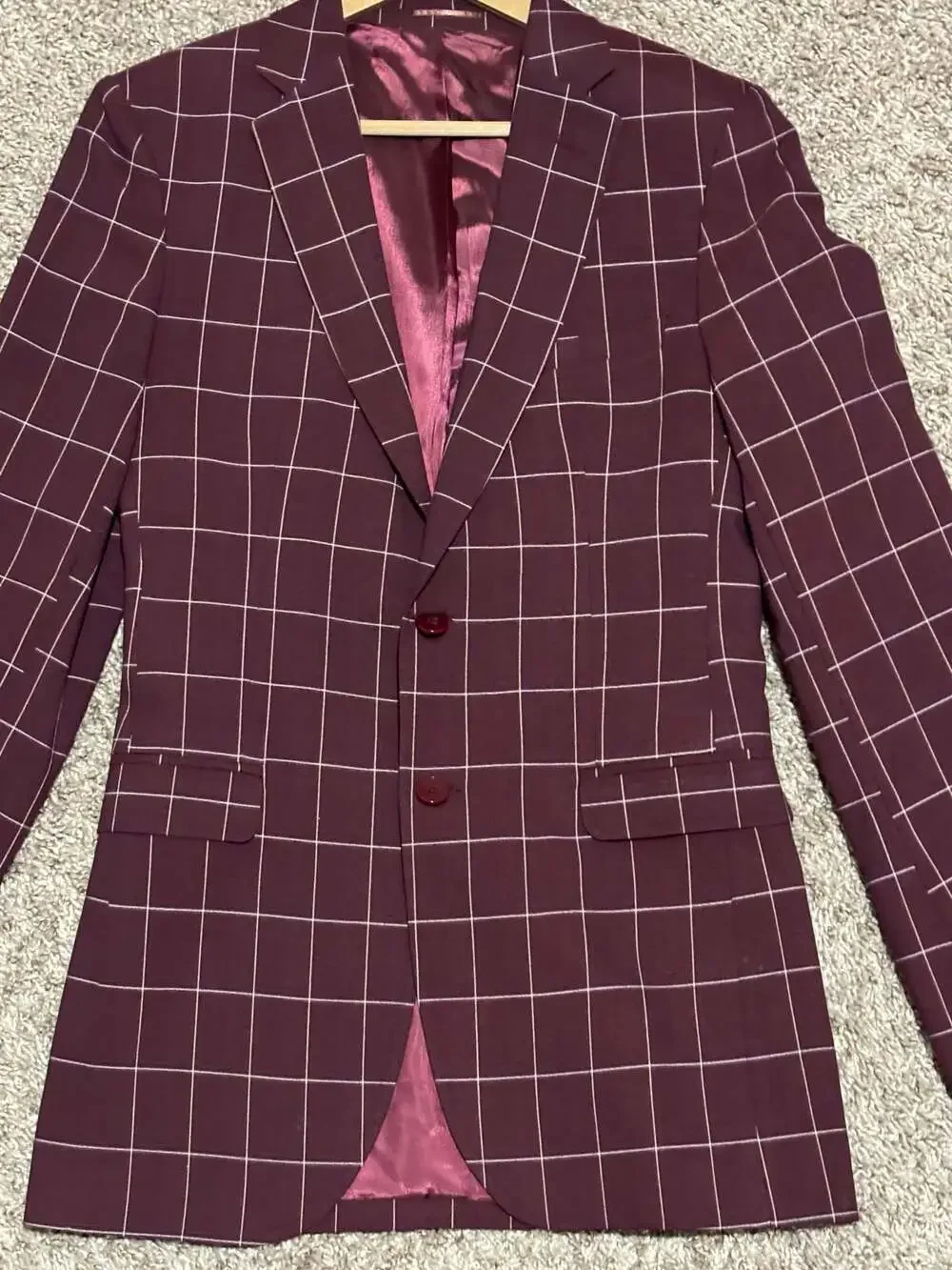 boohooMAN Men's Windowpane Check Slim Fit Suit Blazer in Burgundy